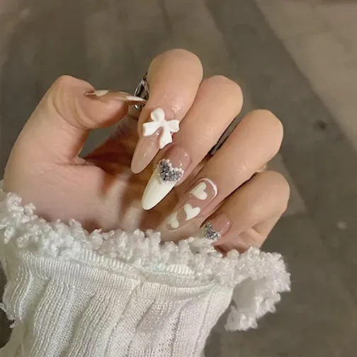 A Detailed Guide on Nail Extensions
